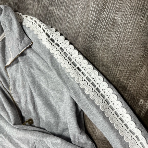 Lilly Pulitzer Skipper Popover Dress in Seaside Grey Size Medium - Picture 8 of 9